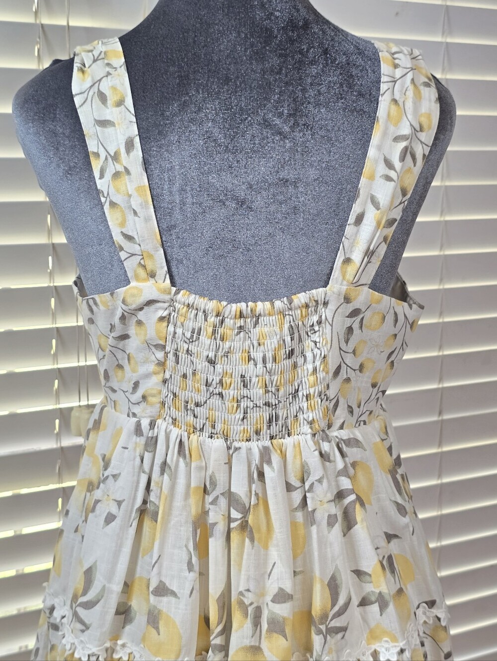 Haute Hippie Lemon Print Tiered Midi Dress Crochet Trim Sz.6 Cotton Cottagecore - Picture 9 of 15